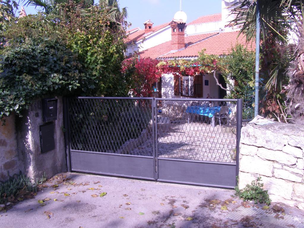 House Marko Premantura Luaran gambar